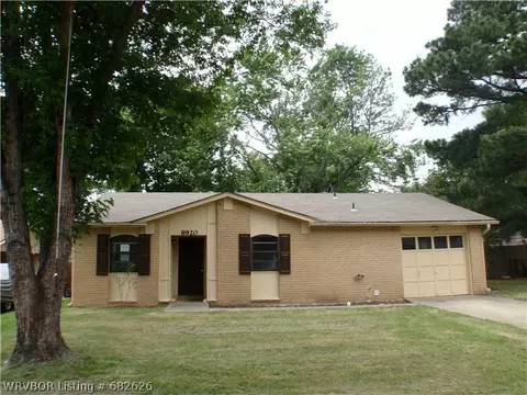 8920 Fresno St, Fort Smith, AR 72903 photo 1