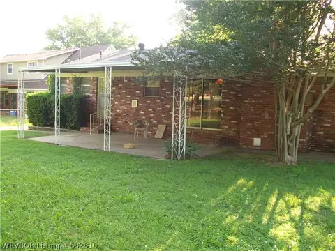 1701 N 45th Ter, Fort Smith, AR 72904 photo 2