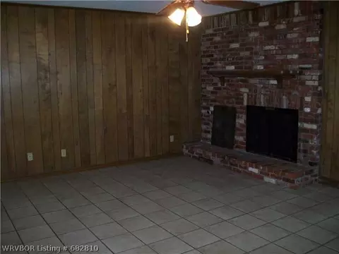 1701 N 45th Ter, Fort Smith, AR 72904 photo 4
