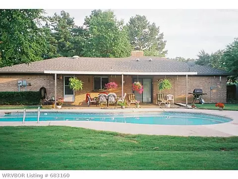 6221 Dallas St, Fort Smith, AR 72903 photo 2