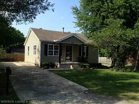 3921 Birnie Ave, Fort Smith, AR 72904 photo 1