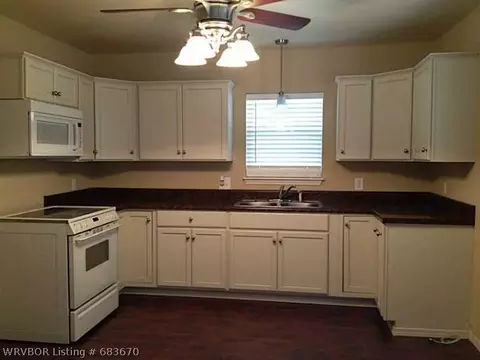 3921 Birnie Ave, Fort Smith, AR 72904 photo 2