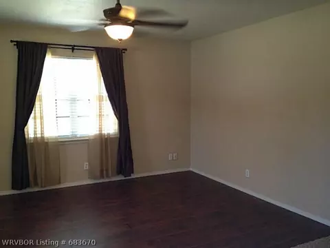 3921 Birnie Ave, Fort Smith, AR 72904 photo 5