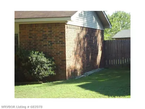 1418 Joey Cir, Lavaca, AR 72941 photo 3