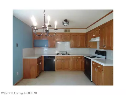 1418 Joey Cir, Lavaca, AR 72941 photo 7