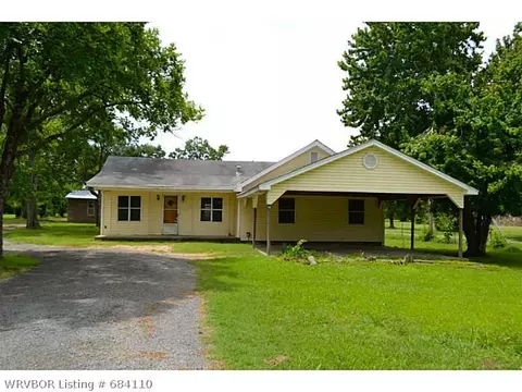 1005 255 Hwy, Lavaca, AR 72941 photo 4