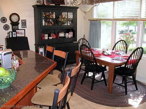 11212 Maple Park Dr, Fort Smith, AR 72916 photo 9
