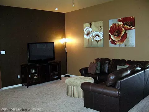 2404 L St, Barling, AR 72923 photo 5