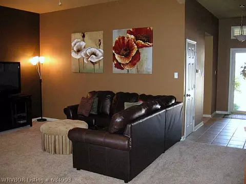 2404 L St, Barling, AR 72923 photo 7