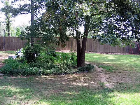 2404 L St, Barling, AR 72923 photo 20