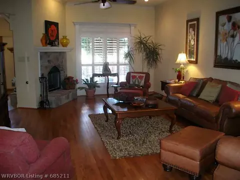6912 Southfield Dr, Fort Smith, AR 72916 photo 2
