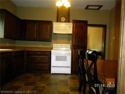 302 S Hazel St, Hartford, AR 72938 photo 3
