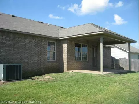 405 Bordeaux Cir, Fort Smith, AR 72908 photo 2