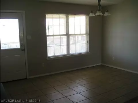 405 Bordeaux Cir, Fort Smith, AR 72908 photo 12