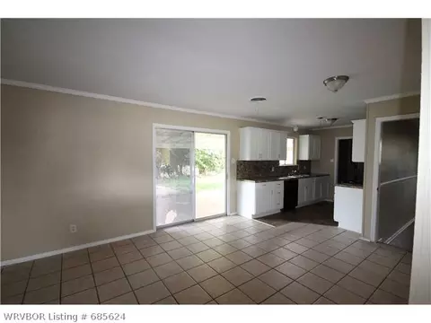107 Cornell Cir, Fort Smith, AR 72908 photo 3