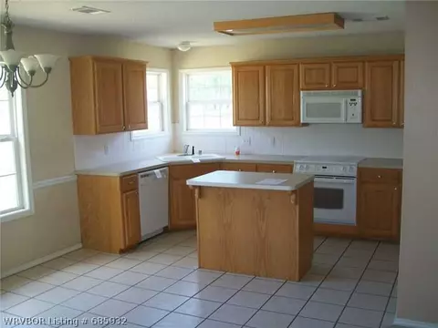 706 Village Dr, Lavaca, AR 72941 photo 5