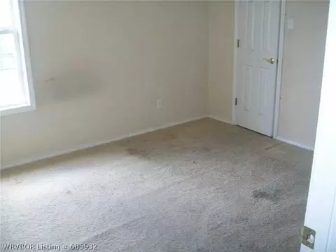 706 Village Dr, Lavaca, AR 72941 photo 7