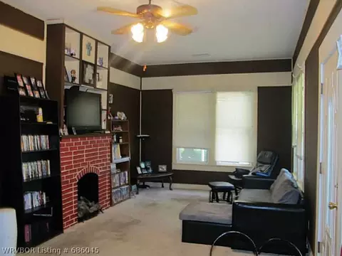 210 E Church St, Paris, AR 72855 photo 5