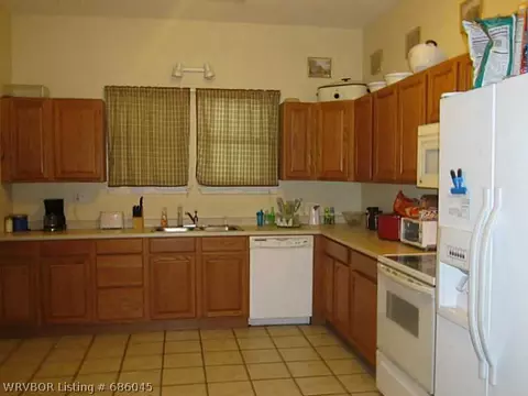 210 E Church St, Paris, AR 72855 photo 6