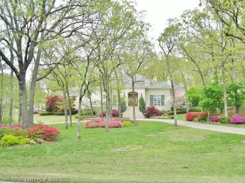 3001 S Cliff Dr, Fort Smith, AR 72901 photo 2