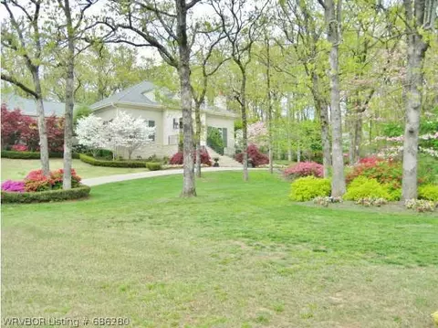 3001 S Cliff Dr, Fort Smith, AR 72901 photo 5