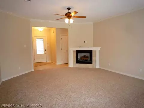 6102 Hickory Ln, Fort Smith, AR 72916 photo 4