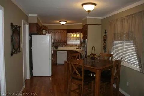 8201 Clover Dr, Fort Smith, AR 72908 photo 4