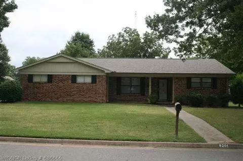 8201 Clover Dr, Fort Smith, AR 72908 photo 1