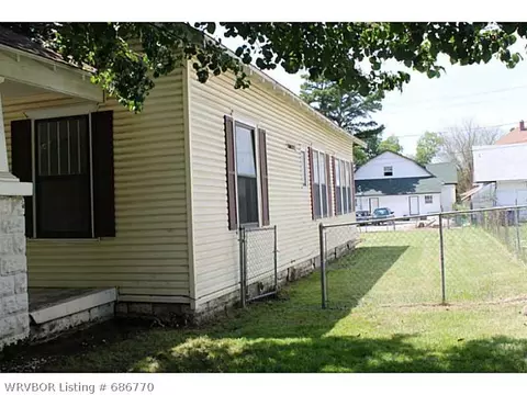 619 N 18th St, Fort Smith, AR 72901 photo 2