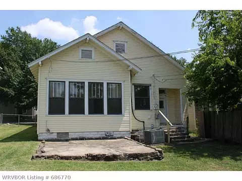 619 N 18th St, Fort Smith, AR 72901 photo 4