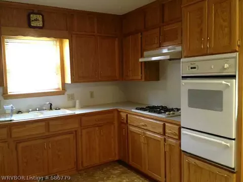 7712 Southridge Dr, Fort Smith, AR 72908 photo 6