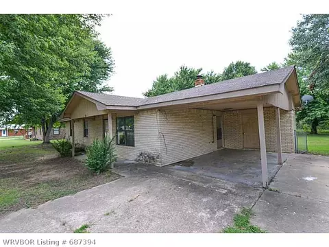103 Cesar St, Pocola, OK 74902 photo 2