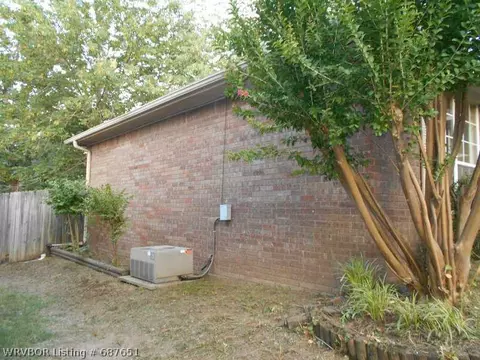 9709 Croxted Rd, Fort Smith, AR 72908 photo 4