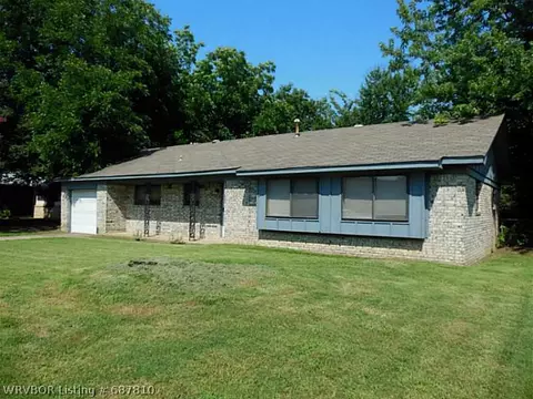 205 Baylor Cir, Fort Smith, AR 72908 photo 1
