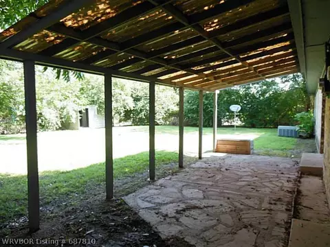 205 Baylor Cir, Fort Smith, AR 72908 photo 3