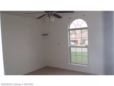 2005 N 55th Pl, Fort Smith, AR 72904 photo 6