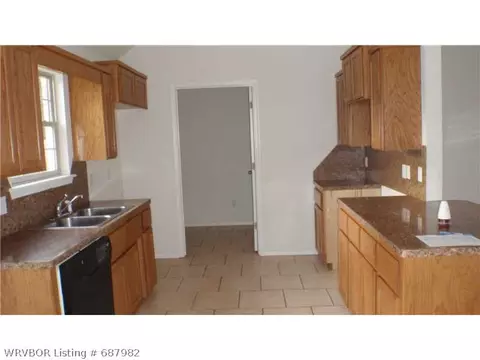 2005 N 55th Pl, Fort Smith, AR 72904 photo 3