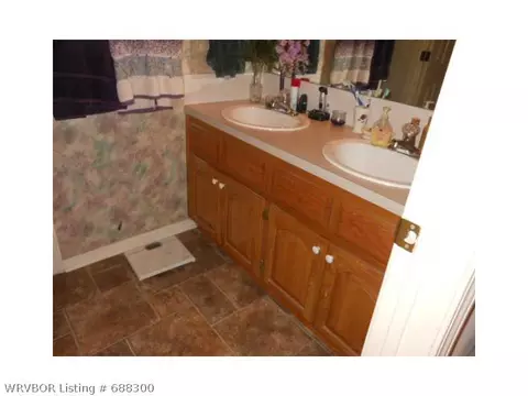603 Village Dr, Lavaca, AR 72941 photo 9