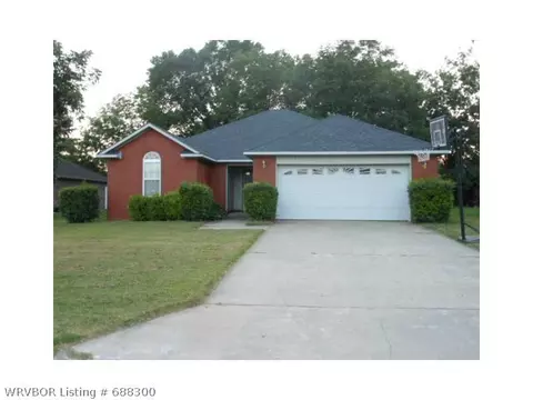 603 Village Dr, Lavaca, AR 72941 photo 1
