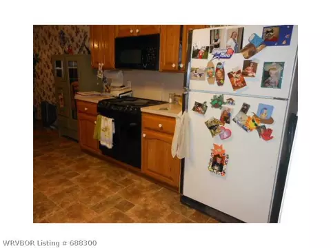 603 Village Dr, Lavaca, AR 72941 photo 5
