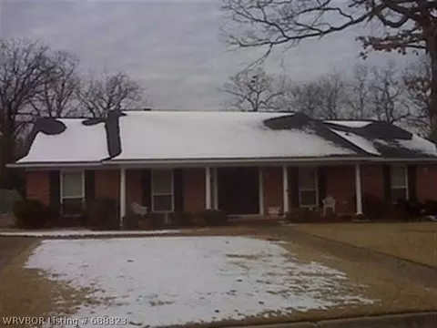 2708 May Branch Dr, Fort Smith, AR 72903 photo 1