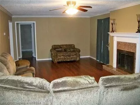 3229 Cliff Dr, Fort Smith, AR 72903 photo 2