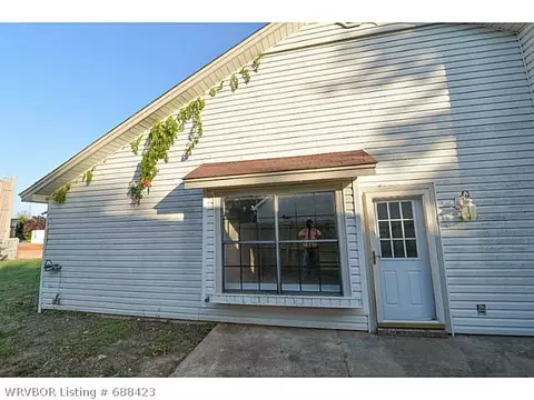 3225 S 68th Cir, Fort Smith, AR 72903 photo 3