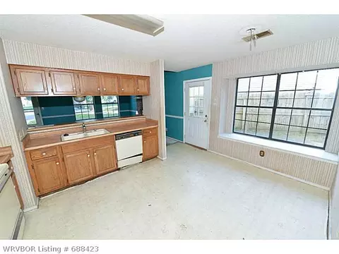 3225 S 68th Cir, Fort Smith, AR 72903 photo 17