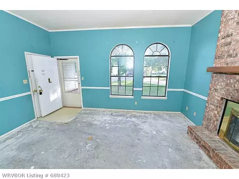 3225 S 68th Cir, Fort Smith, AR 72903 photo 9