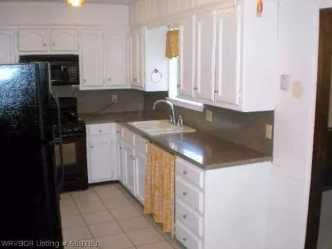 1403 Strozier Ct, Barling, AR 72923 photo 20