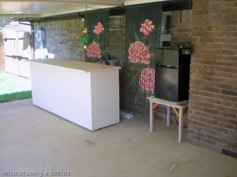 1403 Strozier Ct, Barling, AR 72923 photo 13