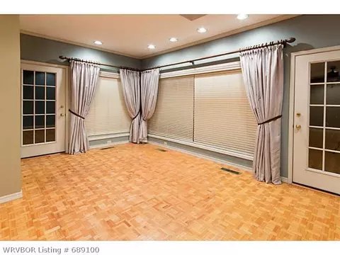 1811 S 73rd Cir, Fort Smith, AR 72903 photo 8