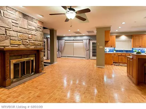 1811 S 73rd Cir, Fort Smith, AR 72903 photo 7