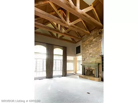 1811 S 73rd Cir, Fort Smith, AR 72903 photo 3